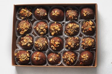 Трюфели ручной работы "Финик-Грецкий Орех" 100 гр.