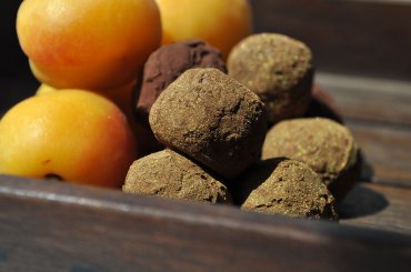 Шоколадные трюфели "Абрикос и Курага" 100гр.