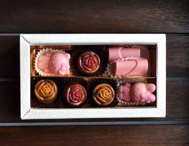 Шоколадный набор "Цветы и фигурки"